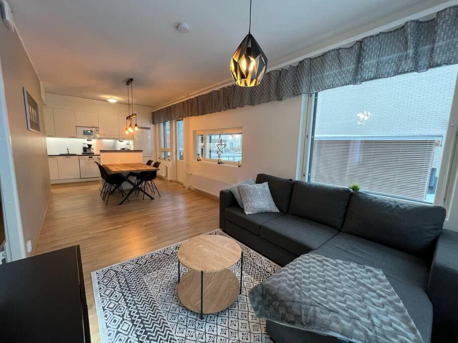 Suite - King Size Bed - Gym&Wifi - Indoor Parking Rovaniemi Exterior photo