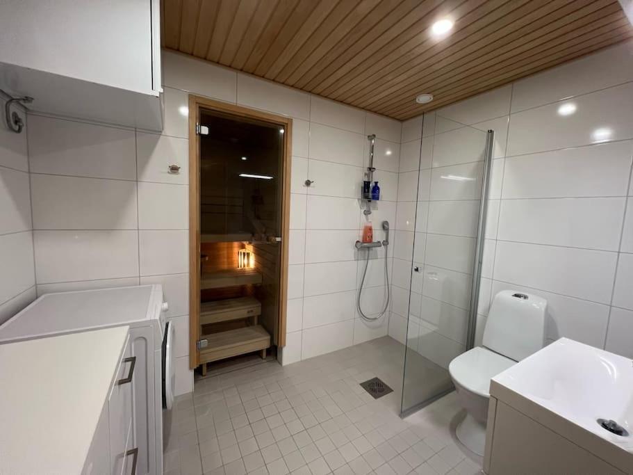 Suite - King Size Bed - Gym&Wifi - Indoor Parking Rovaniemi Exterior photo