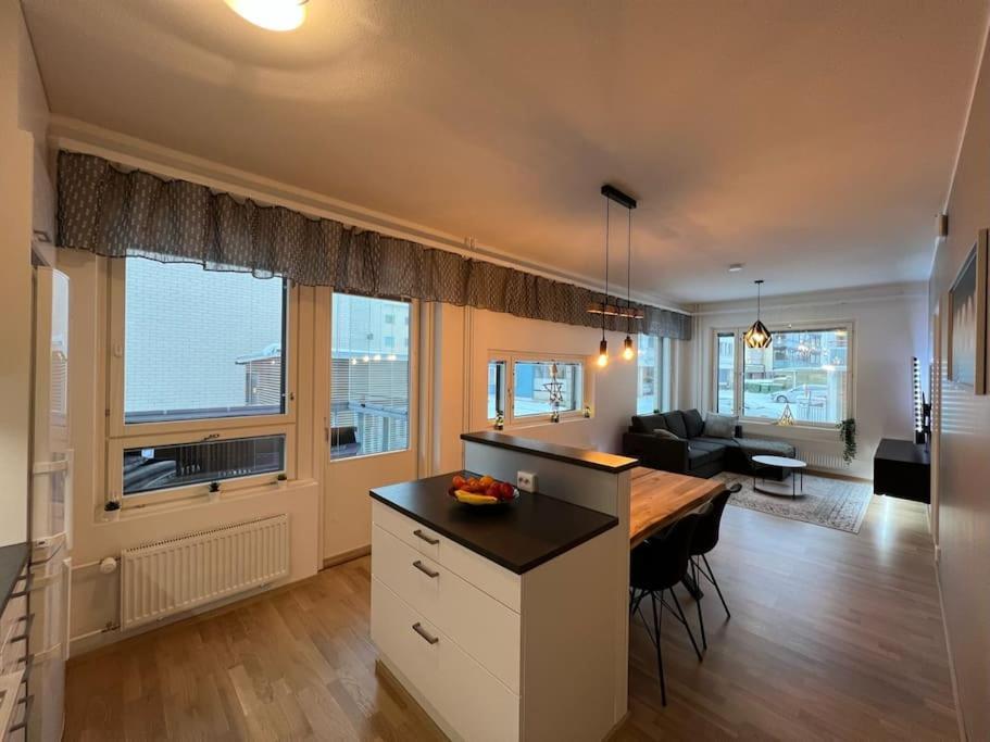 Suite - King Size Bed - Gym&Wifi - Indoor Parking Rovaniemi Exterior photo